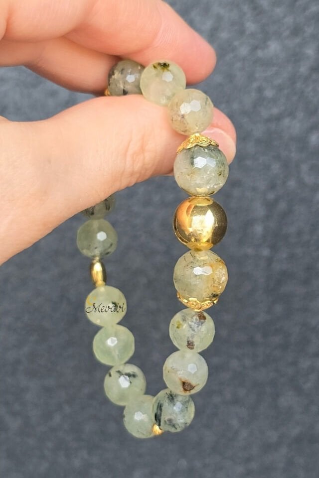 Sare Prehnite Doğal Taş Tasarım Bileklik-1 (925 Ayar Gümüş Üzeri 14K Altın Kaplama)