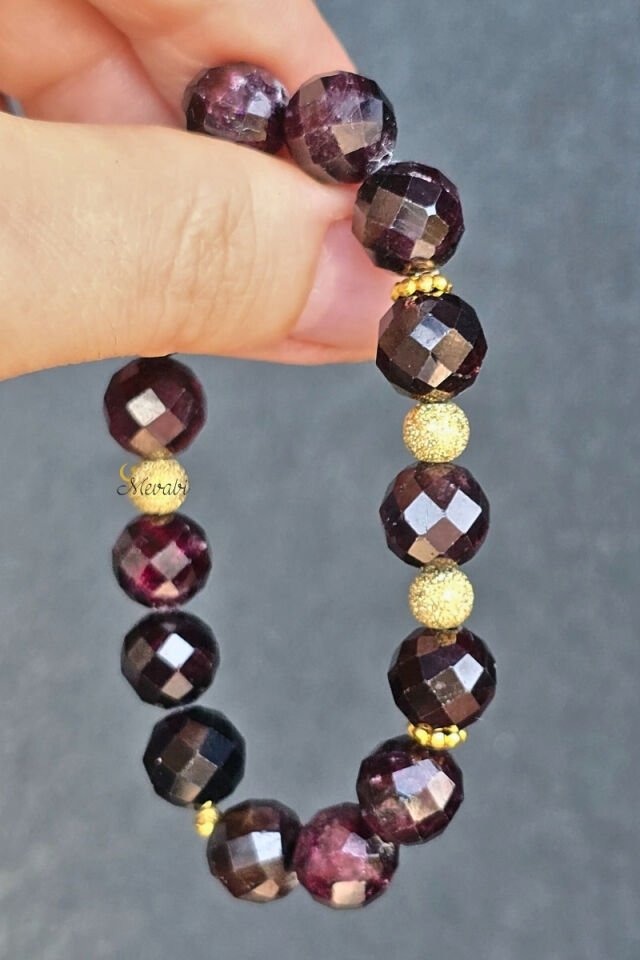 Lamia Lal Granat Kırmızı Doğal Taş Tasarım Bileklik-1 (925 Ayar Gümüş Üzeri 14K Altın Kaplama)