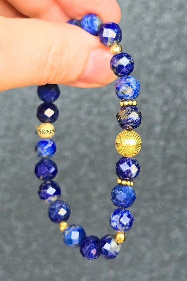 Umay Lapis Lazuli Doğal Taş Tasarım Bileklik-1 (925 Ayar Gümüş Üzeri 14K Altın Kaplama)