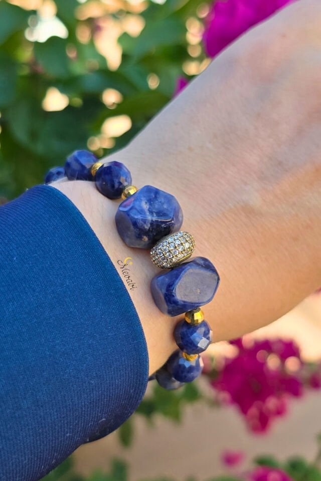 Azura Sodalit Doğal Taş Tasarım Bileklik-2 (925 Ayar Gümüş Üzeri 14K Altın Kaplama)