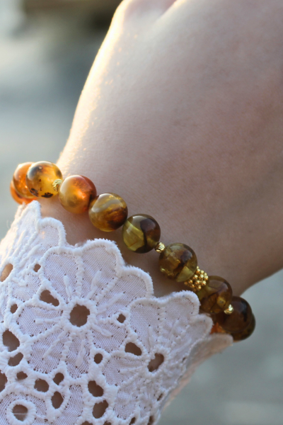 Nicole Kehribar Doğal Taş Tasarım Bileklik-1 (925 Ayar Gümüş Üzeri 14K Altın Kaplama)