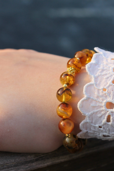 Nicole Kehribar Doğal Taş Tasarım Bileklik-1 (925 Ayar Gümüş Üzeri 14K Altın Kaplama)