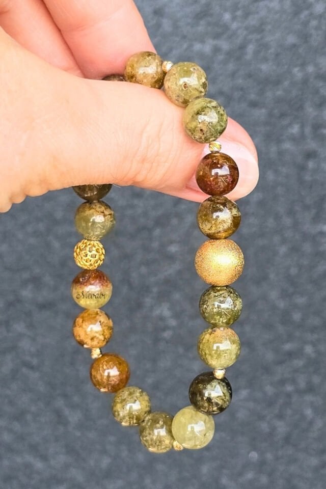 Beray Granat Yeşil Doğal Taş Tasarım Bileklik-1 (925 Ayar Gümüş Üzeri 14K Altın Kaplama)