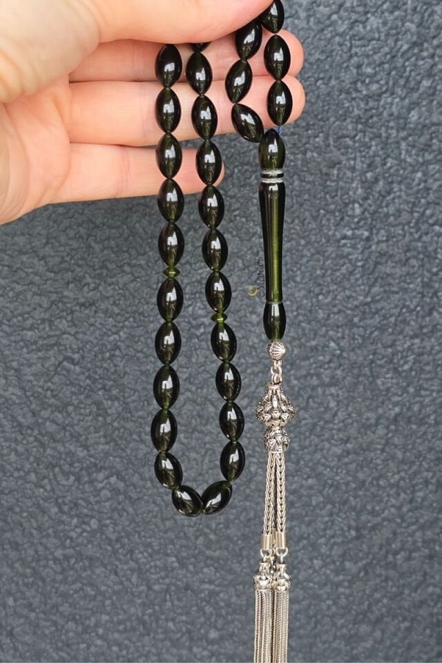925 Ayar Gümüş Püsküllü Beyzi Kesim Yeşil Sıkma Kehribar Tesbih 33'lü