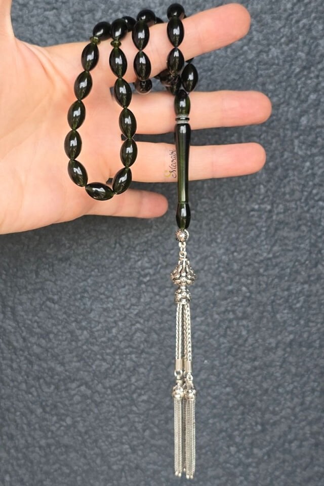 925 Ayar Gümüş Püsküllü Beyzi Kesim Yeşil Sıkma Kehribar Tesbih 33'lü