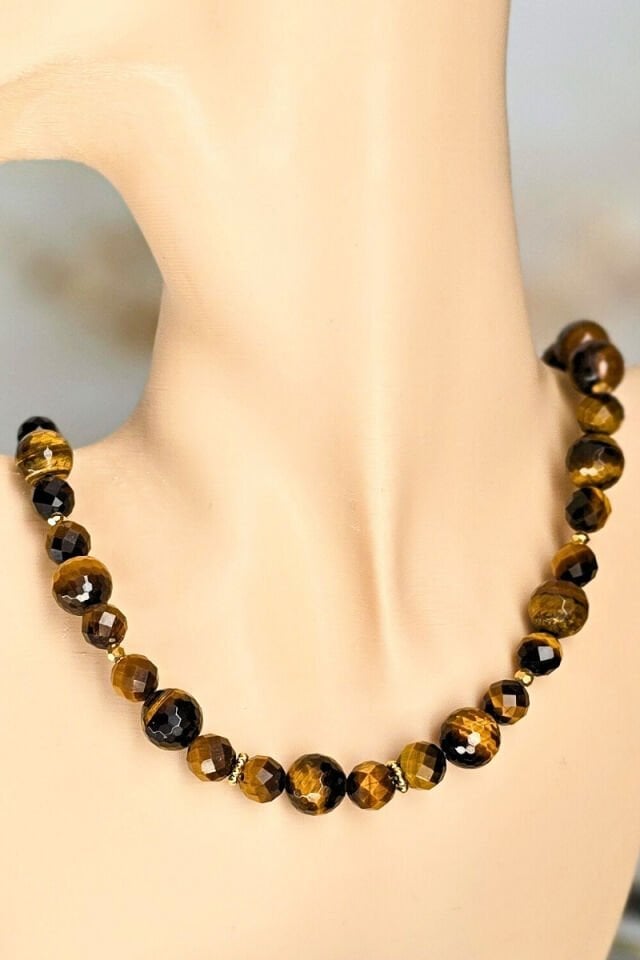 Berşan Kaplan Gözü Doğal Taş Tasarım Kolye (925 Ayar Gümüş Üzeri 14K Altın Kaplama)