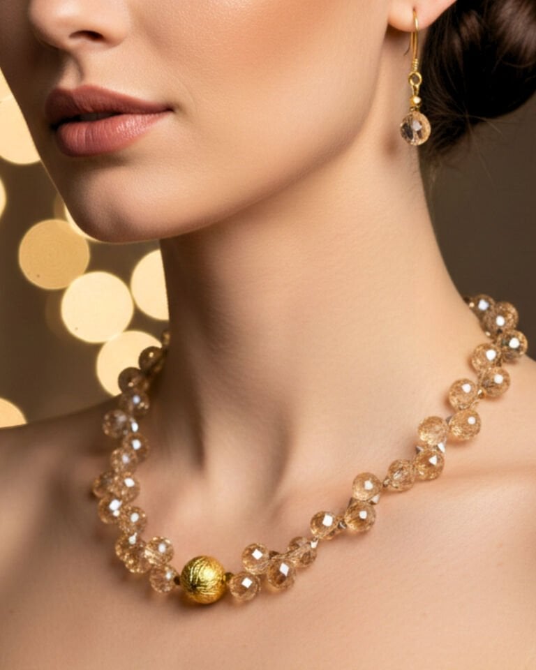 Ahu Kristal Tasarım Kolye (925 Ayar Gümüş Üzeri 14K Altın Kaplama)