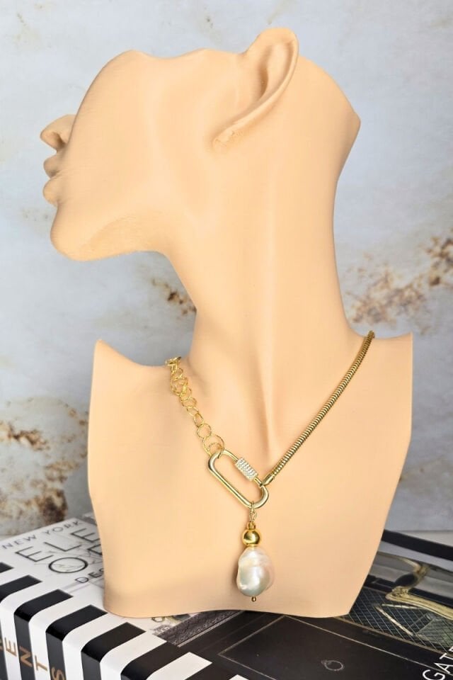 Majori Barok İnci Charm Doğal Taş Tasarım Kolye (925 Ayar Gümüş Üzeri 14K Altın Kaplama)