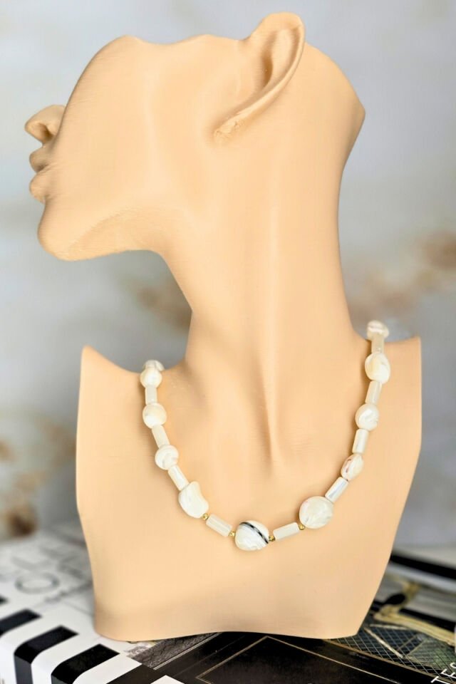 Selen Sedef Doğal Taş Tasarım Kolye (925 Ayar Gümüş Üzeri 14K Altın Kaplama)