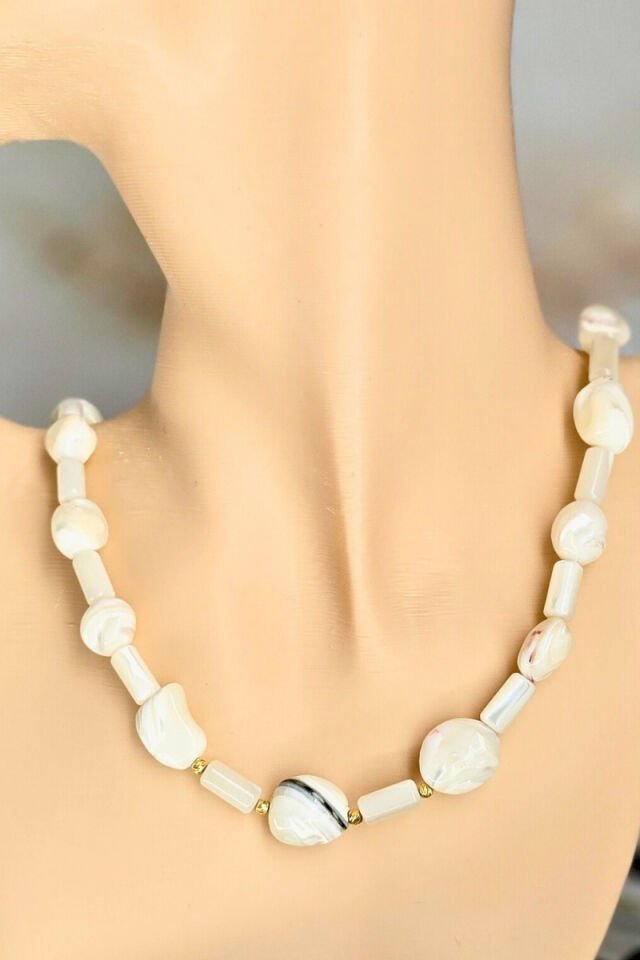 Selen Sedef Doğal Taş Tasarım Kolye (925 Ayar Gümüş Üzeri 14K Altın Kaplama)